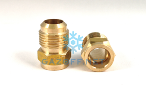 Соединитель латунный под пайку 3/8